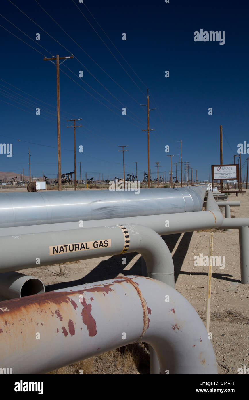 Taft, Kalifornien - Erdgas-Pipeline im Bereich Öl und Gas der südlichen San Joaquin Valley. Stockfoto