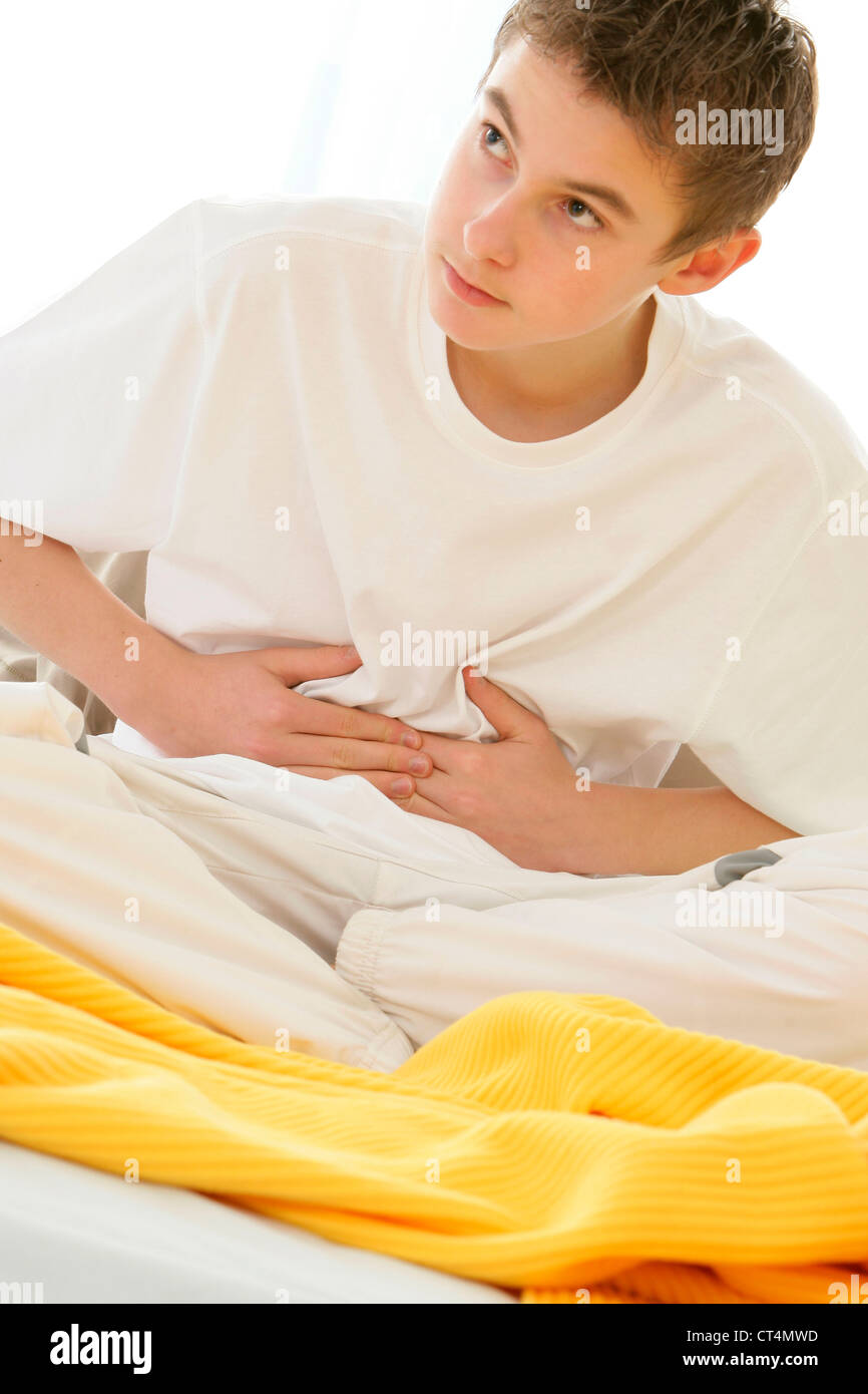 Bauchschmerzen Bei Mädchen 12 Jahre Teenager verdauungssystem -Fotos und -Bildmaterial in hoher Auflösung