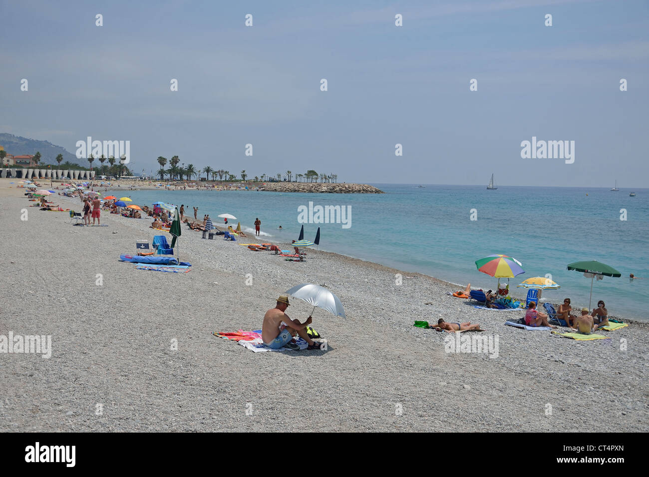 Baie du Soleil Strand, Menton, Côte d ' Azur, Alpes-Maritimes, Provence-Alpes-Côte d ' Azur, Frankreich Stockfoto