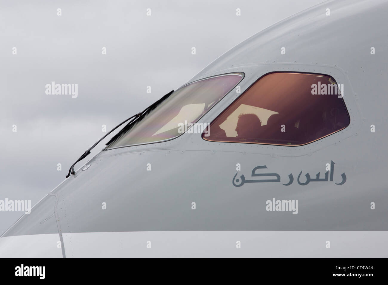 Das Cockpit-Fenster und Nase Design von Qatar Airways Boeing 787 auf der Farnborough Air Show, UK. Stockfoto