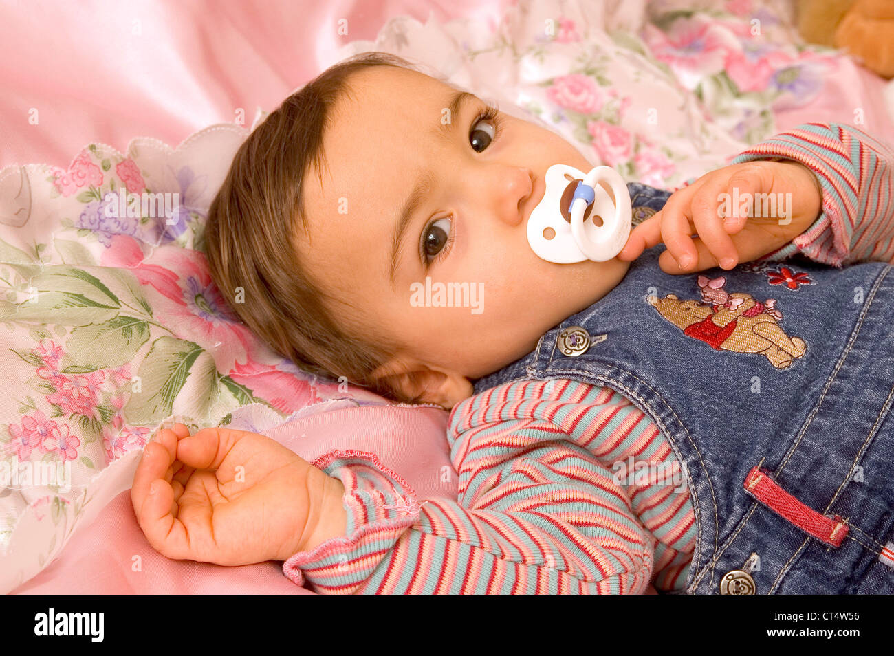 PORTRÄT EINES KINDES, 1/3 Stockfoto