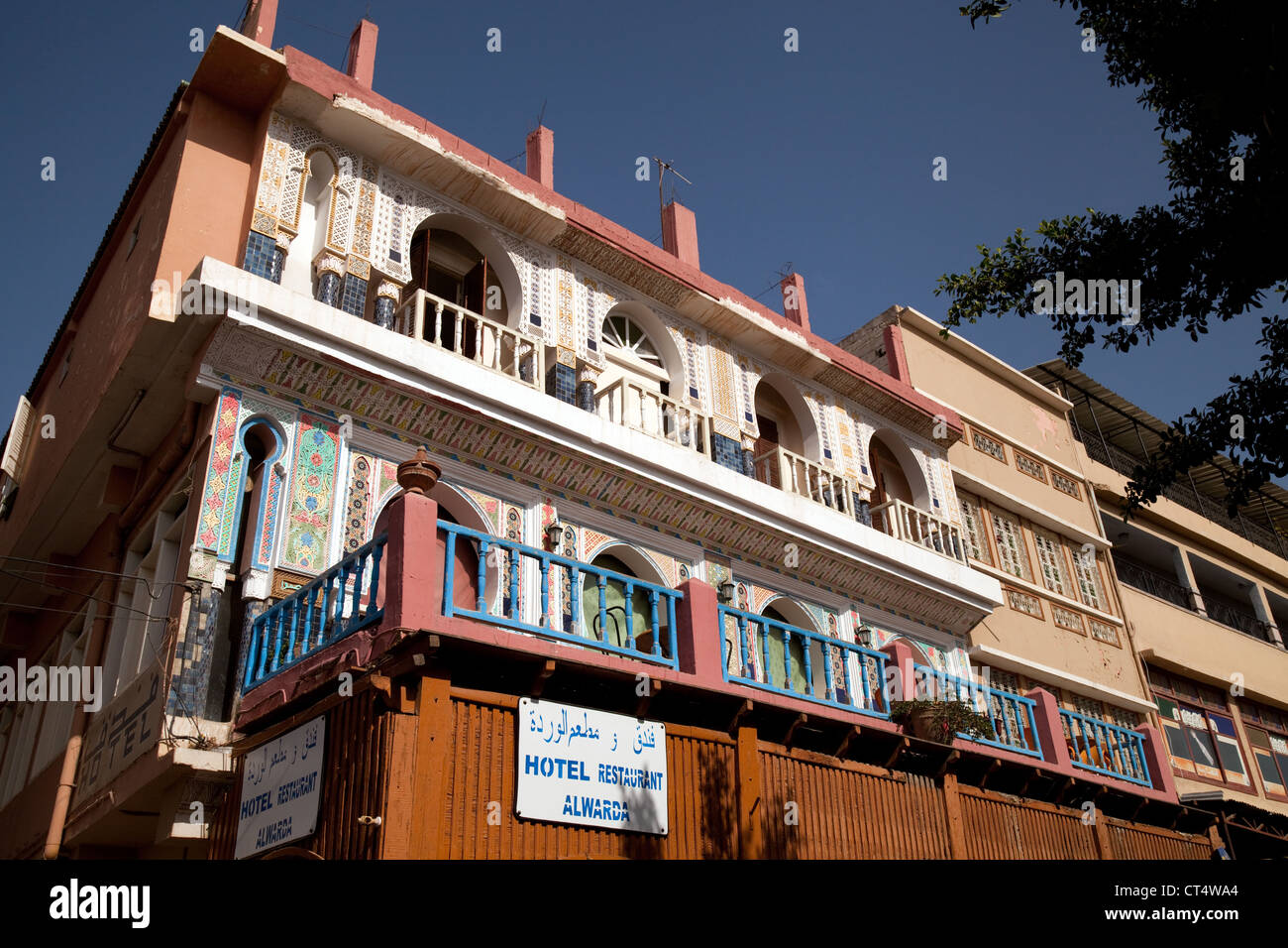 Bunte Hotelgebäude in Taroudant, Marokko Afrika Stockfoto