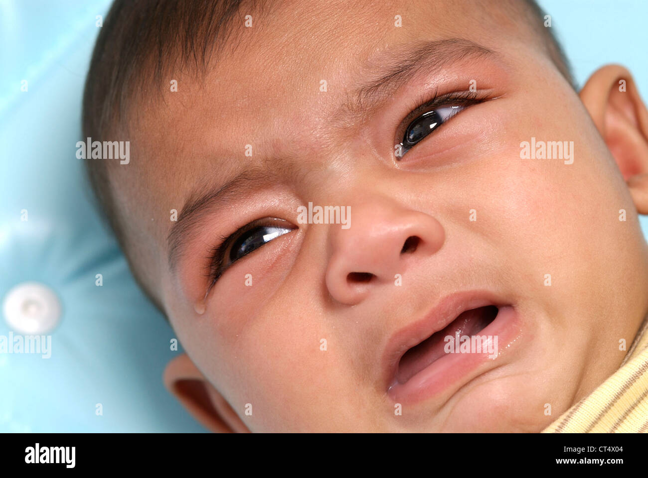 Kind 3 Jahre Weint Wegen Jeder Kleinigkeit 1 3 jahre -Fotos und -Bildmaterial in hoher Auflösung – Alamy