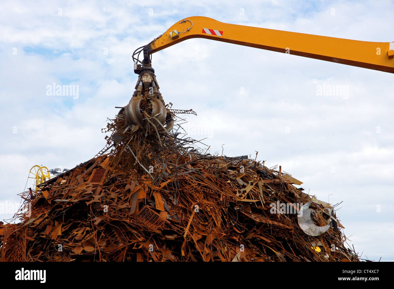 Größere Berg der alten rostigen Schrott Stockfoto