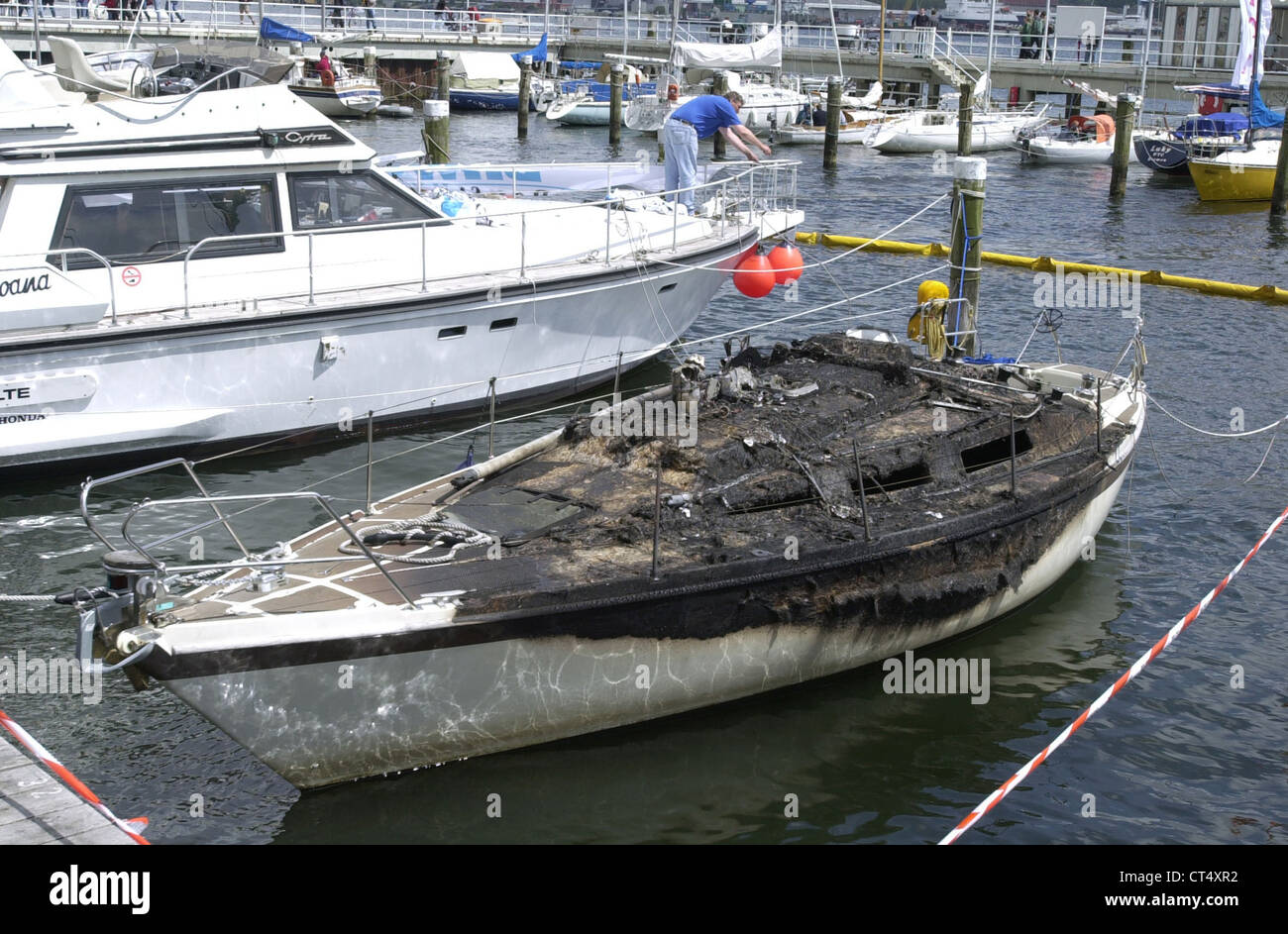 Kiel, Feuerschaden auf einer Yacht! Stockfoto