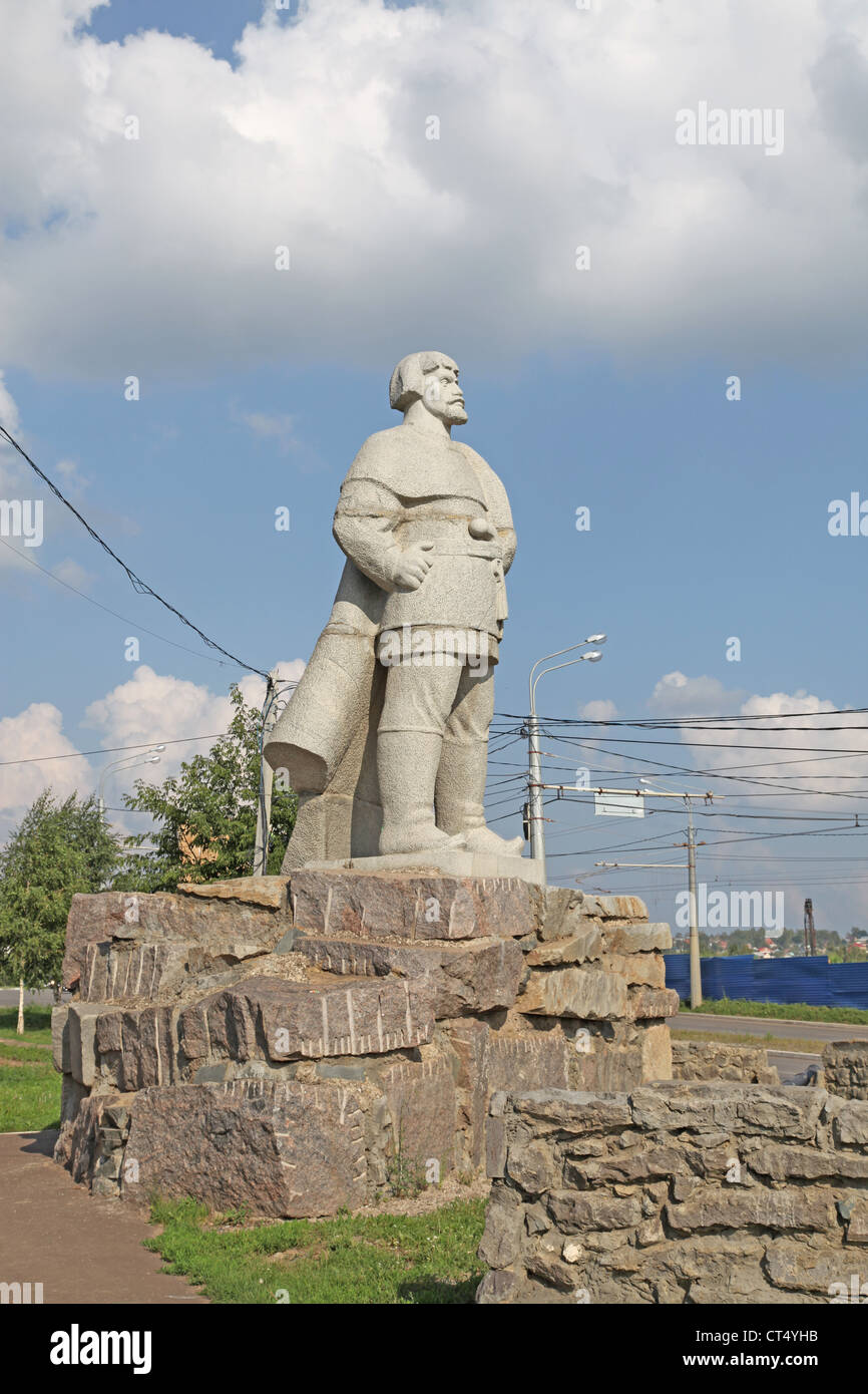 Russland. Mordowien. Saransk Stadt, Yemelyan Pugachev Denkmal Stockfoto