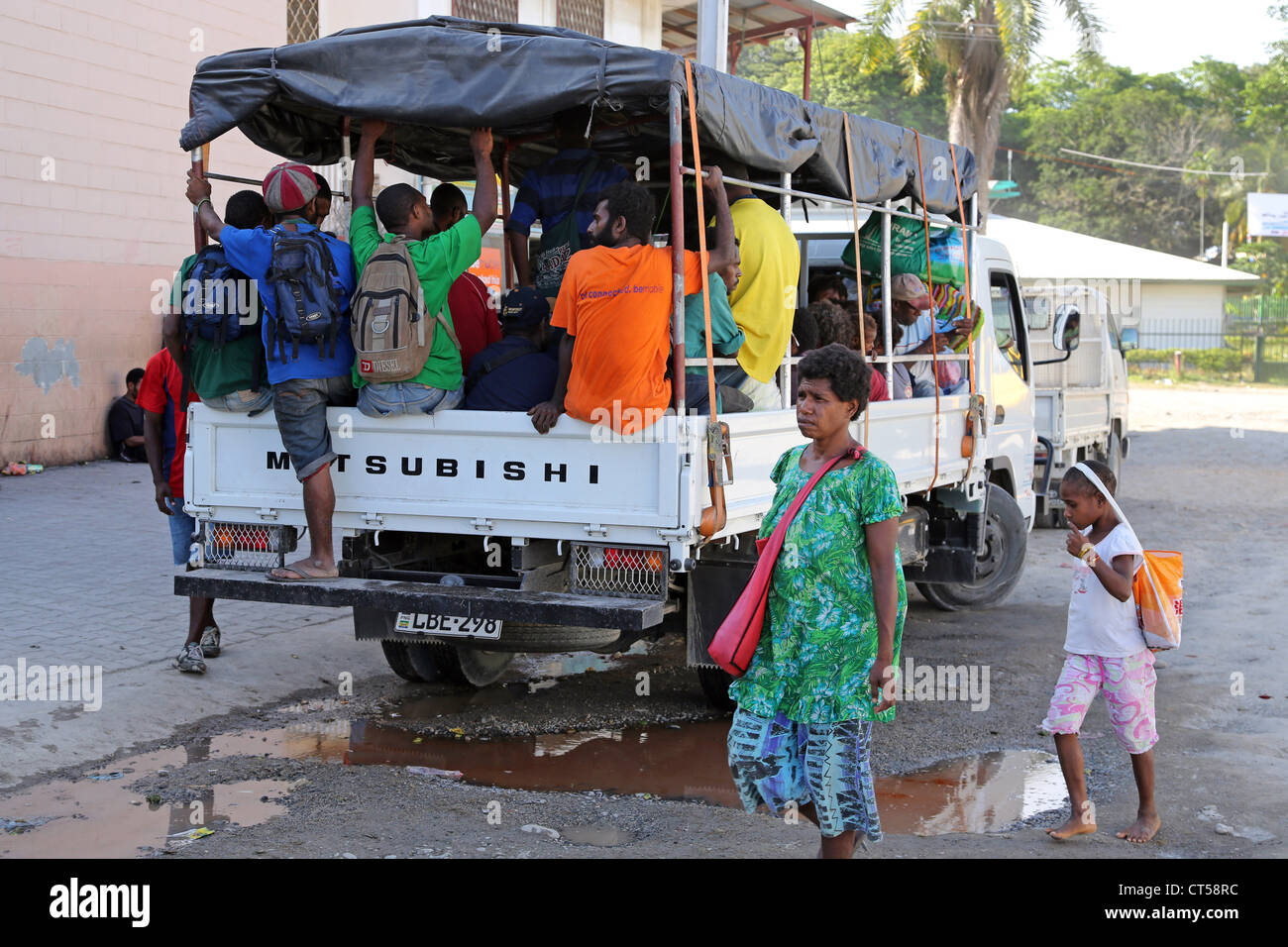 LKW als ein öffentliches Verkehrsmittel, Madang, Papua New Guinea Stockfoto