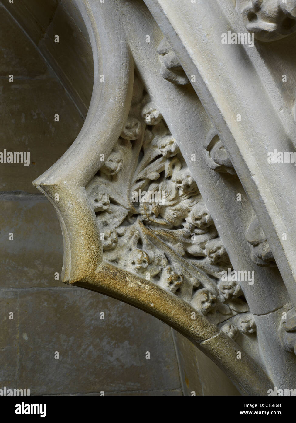 Tewkesbury Abbey. Grüner Mann Stockfoto