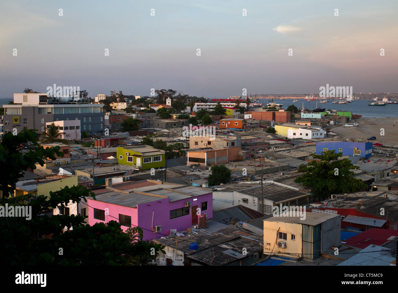 Häuser auf der Insel Cabo, Luanda Angola Stockfoto