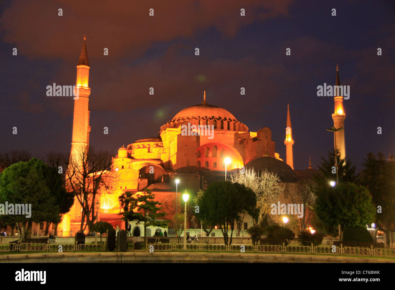 Hagia Sophia bei Nacht, Sultanahmet, Istanbul, Türkei Stockfoto