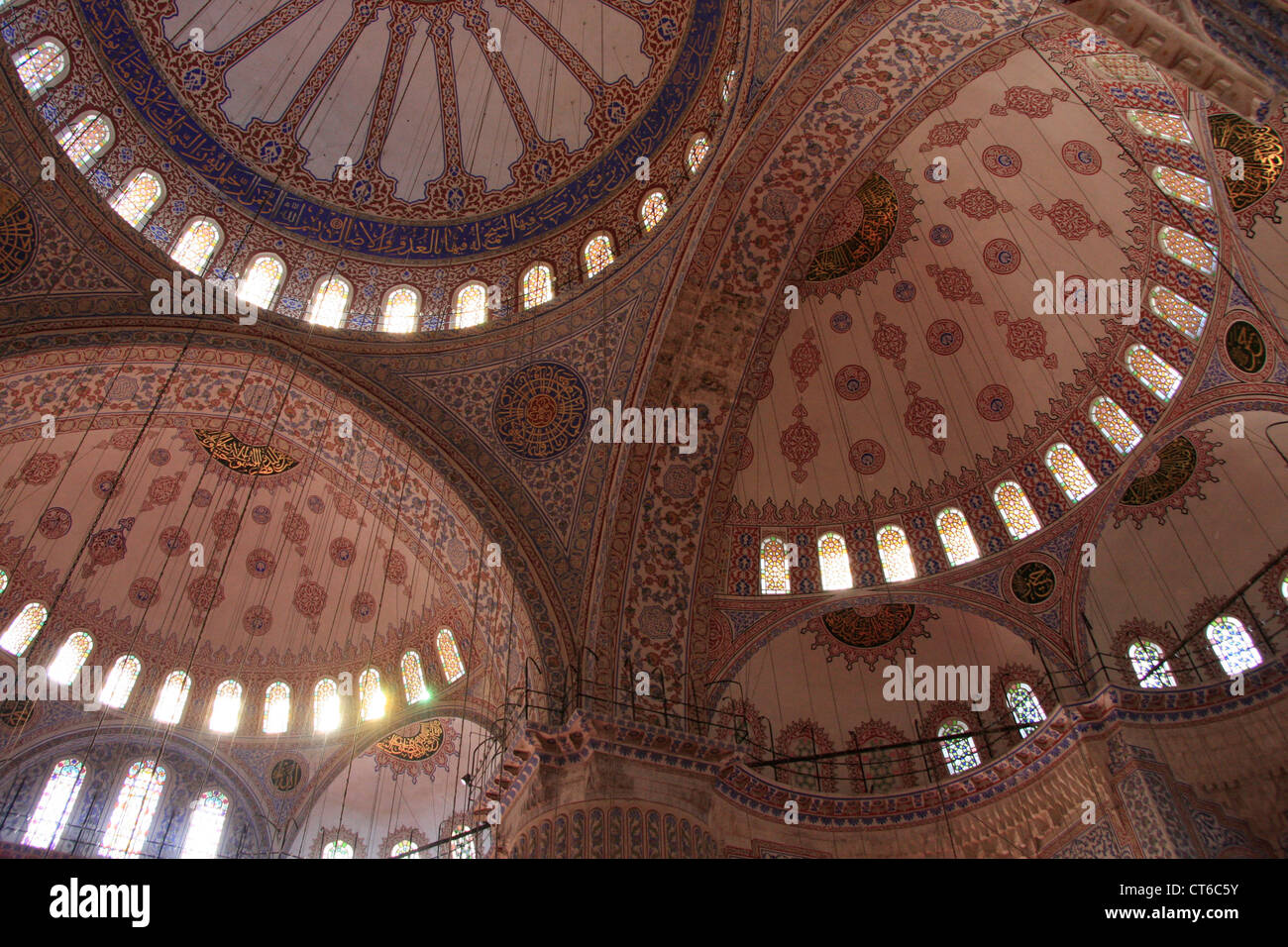 Das Innere des Sultan Ahmed Mosque, Sultanahmet, Istanbul, Türkei Stockfoto