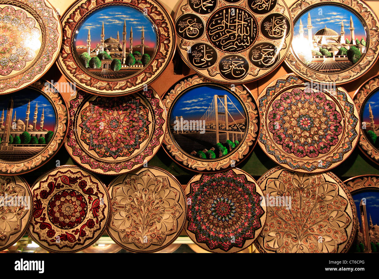 Anzeige der dekorative Souvenir Teller, Basar, Istanbul, Türkei Stockfoto