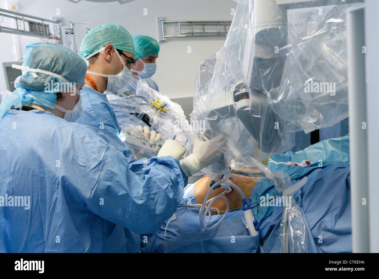 ROBOTER-ASSISTIERTE CHIRURGIE Stockfoto