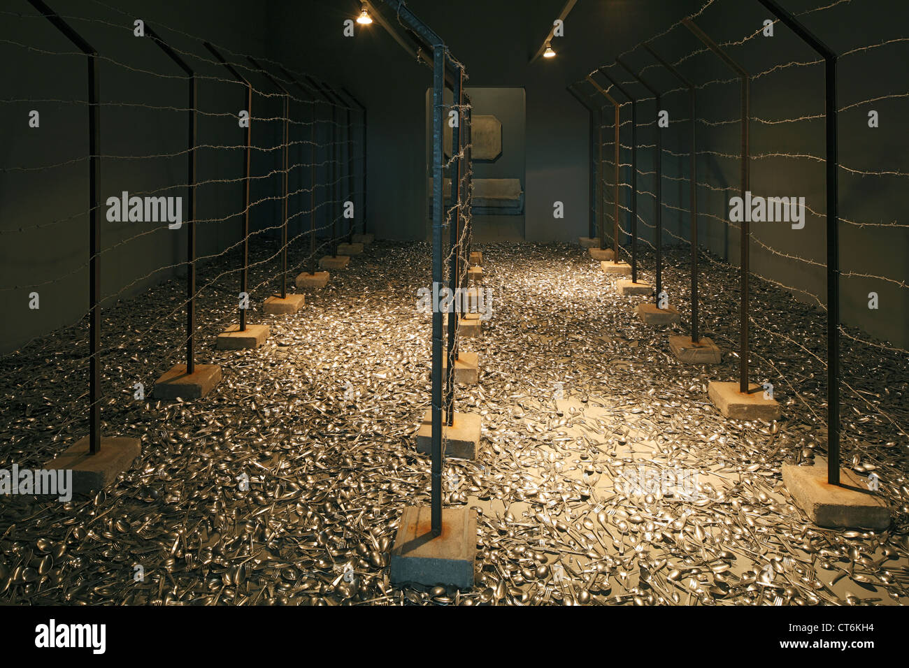 D-Dortmund, Ruhrgebiet, Westfalen, Nordrhein Westfalen, NRW, Dortmunder U, Zentrum für Kunst und Kreativität, Museum Ostwall, Ausstellungsraum, Kunstwerk TEK, thermoelektrische Bubble Gum von Wolf Vostell und Peter Saage, Stockfoto