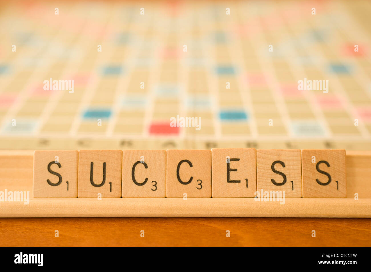 Erfolg Wort mit Scrabble Fliesen geschrieben Stockfoto