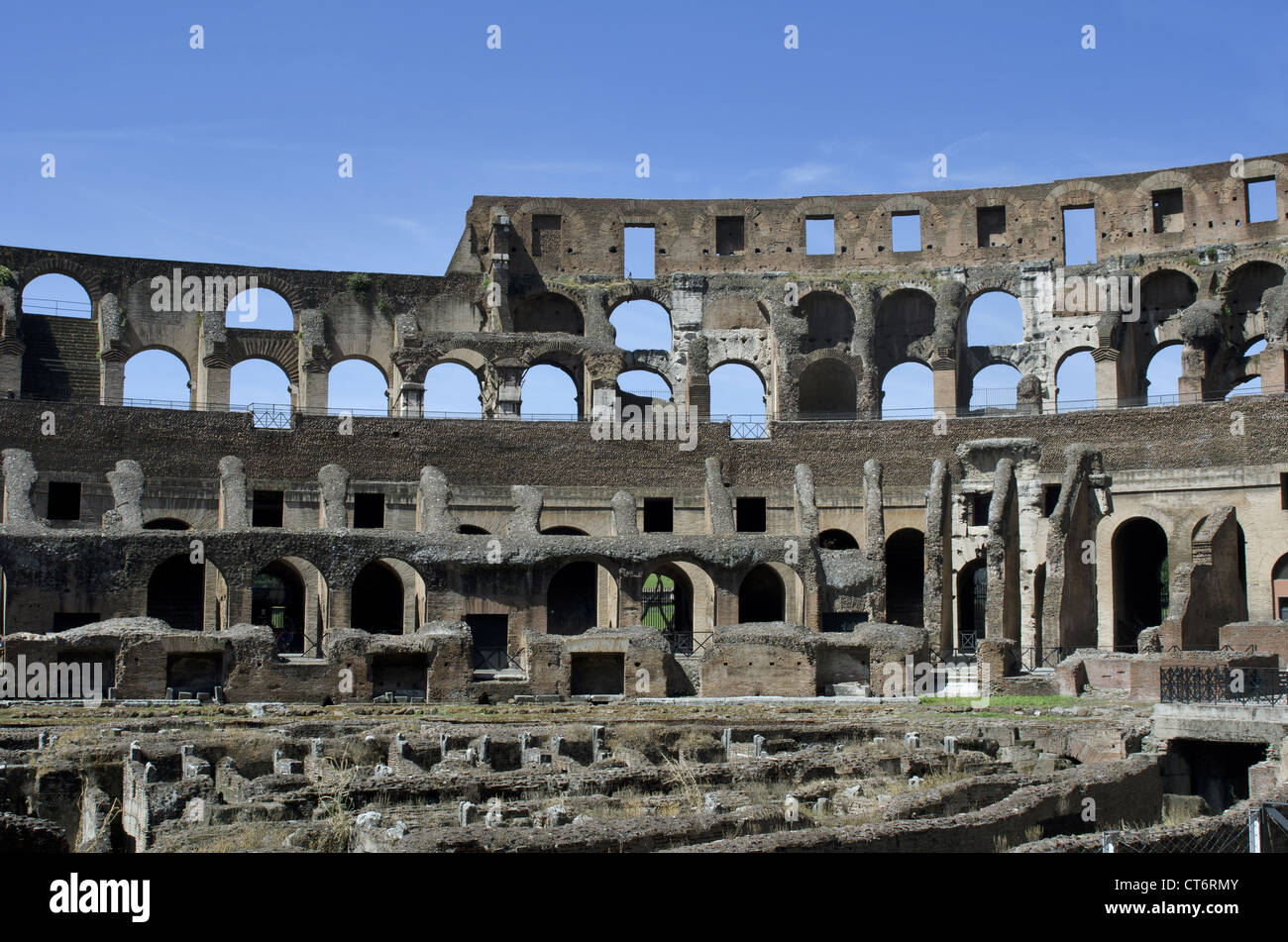 Die Außenansicht des Kolosseum oder Kolosseum, auch bekannt als das flavische Amphitheater, Rom, Italien Stockfoto