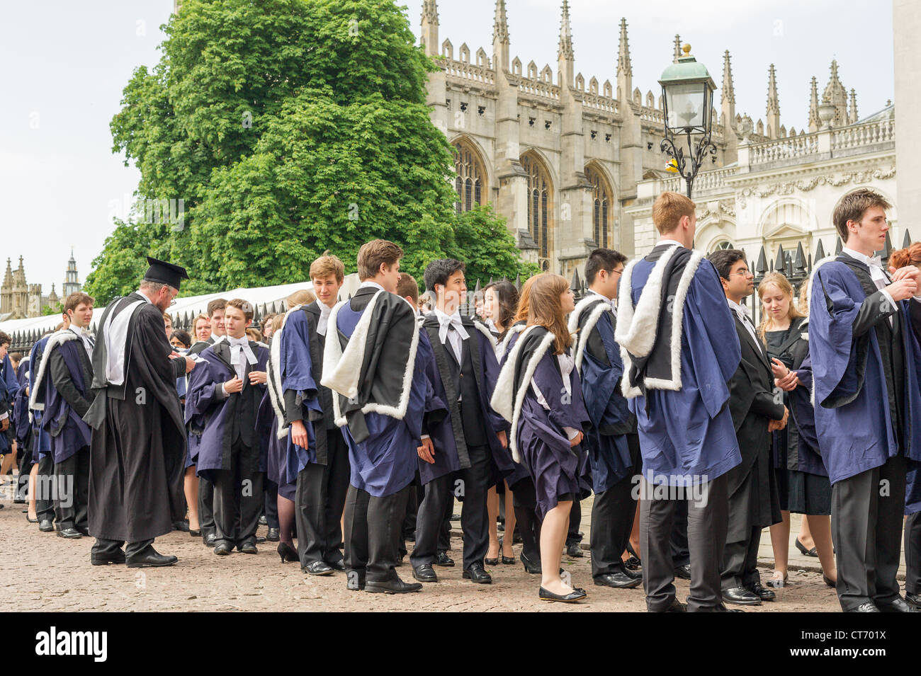 Abschlusstag für Studenten an der Universität Cambridge, 2012 (28. Juni). Stockfoto