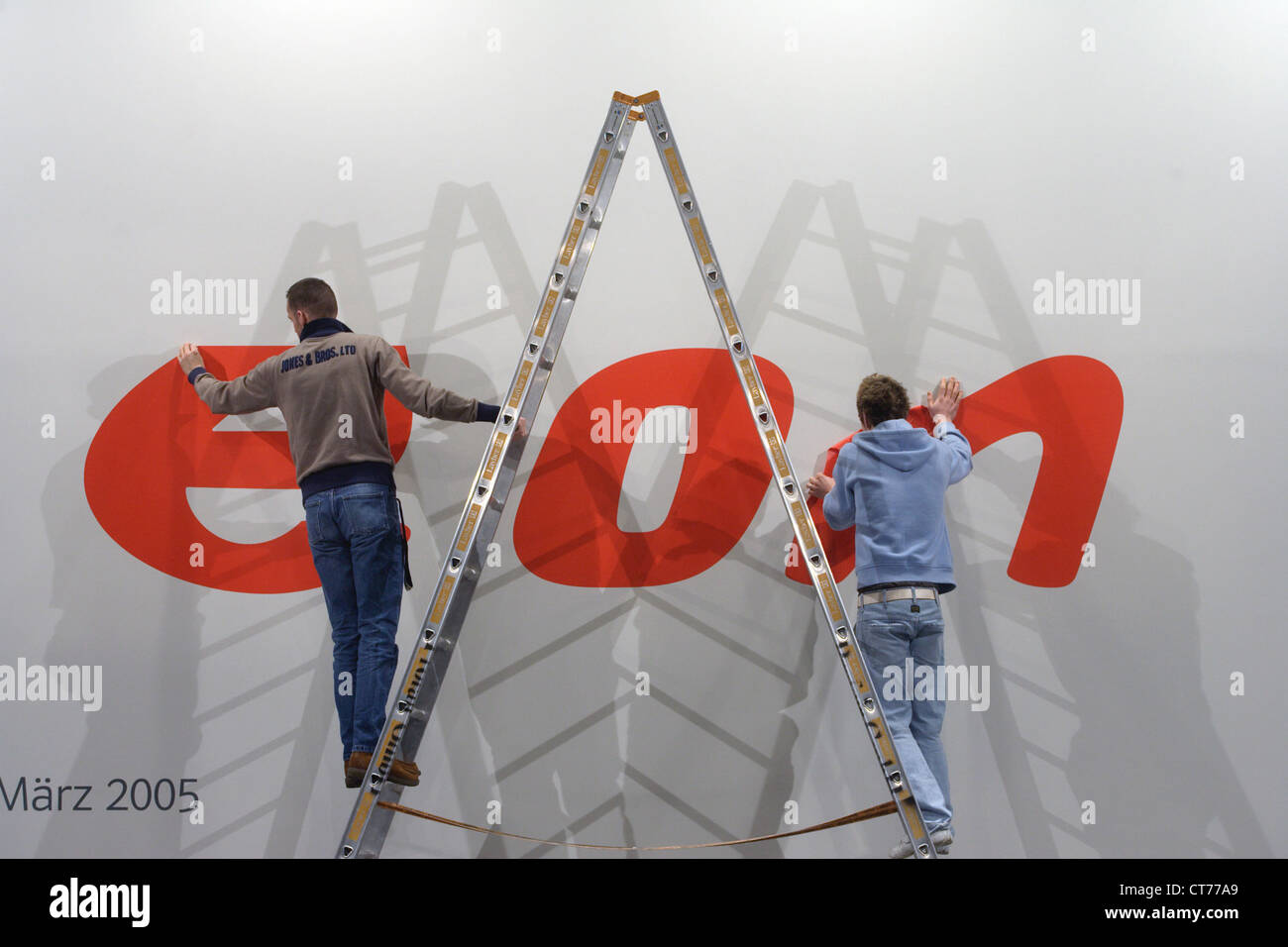 Entfernung von der E.ON-logo Stockfoto