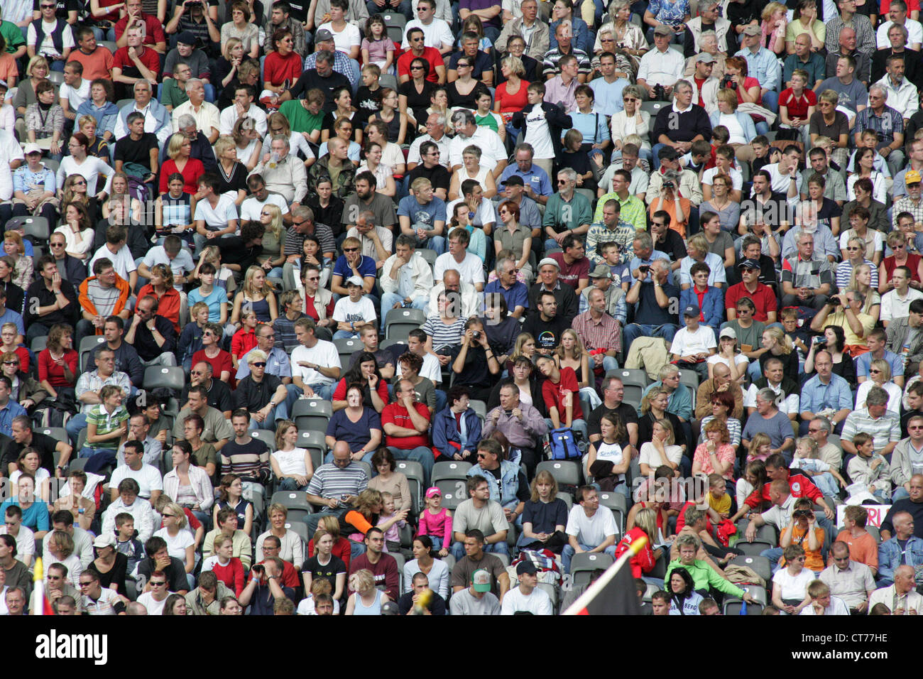 Berlin, Zuschauern im Olympiastadion in Berlin Stockfoto