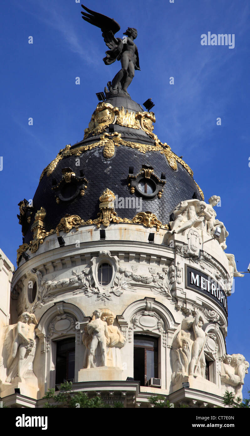 Spanien, Madrid, Calle Alcala, Metropolis Gebäude, Stockfoto