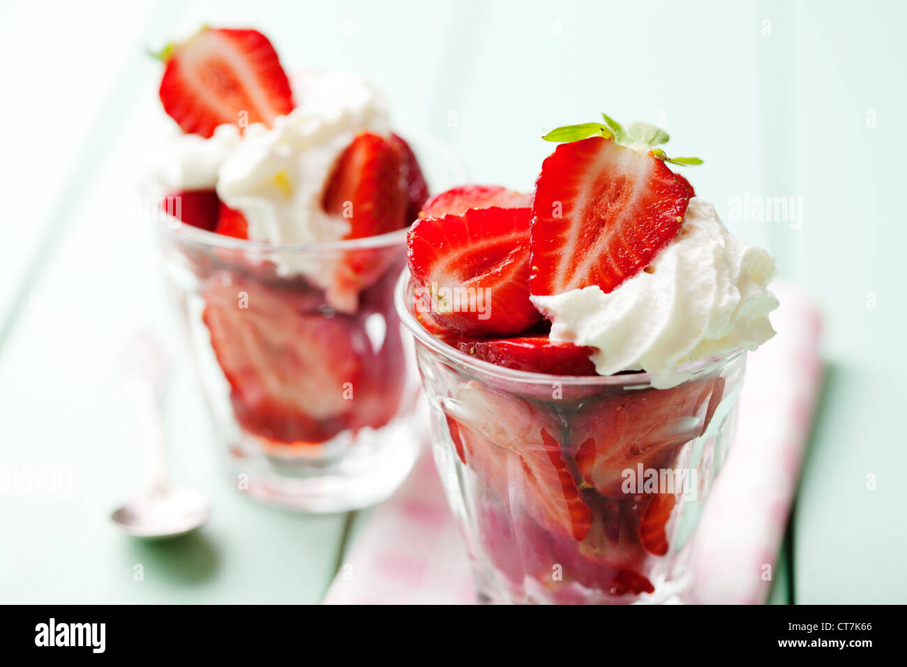 Erdbeeren und Sahne Stockfoto