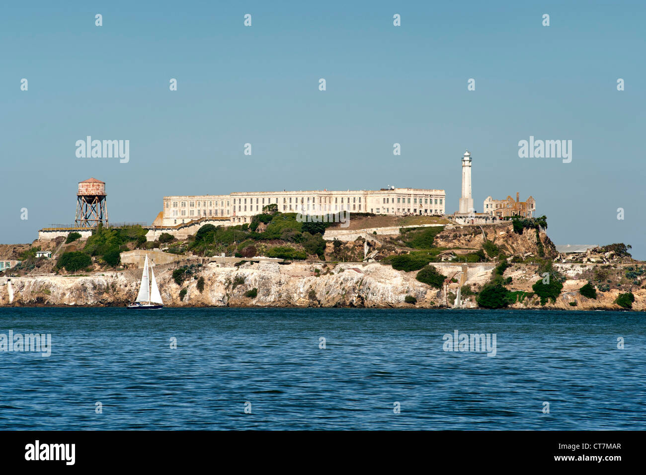 Gefängnis Alcatraz und die Insel Alcatraz in der Bucht von San Francisco in Kalifornien, USA. Stockfoto
