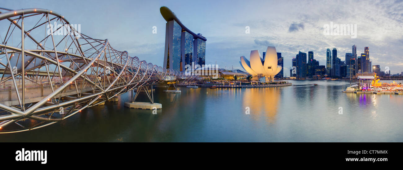 Der Helix-Brücke und Marina Bay Sands, Marina Bay, Singapur, Südostasien Stockfoto
