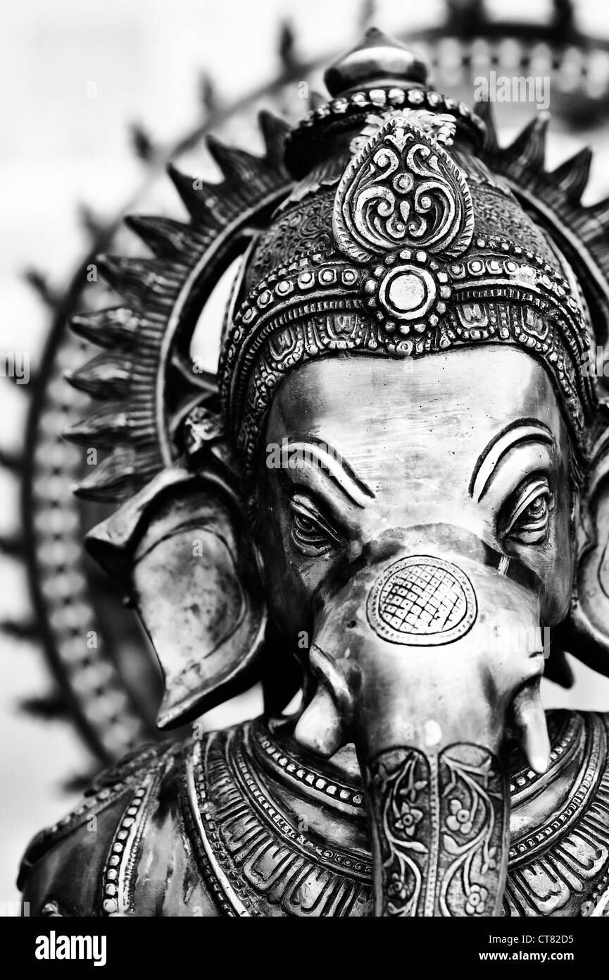 Lord Ganesha Statue. Monochrom Stockfoto