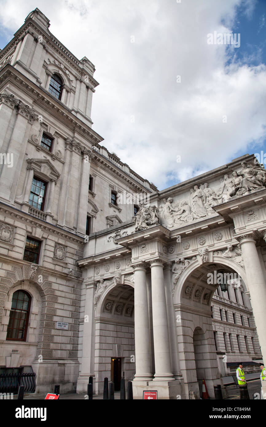King Charles Street Bogen in Whitehall - London-UK Stockfoto