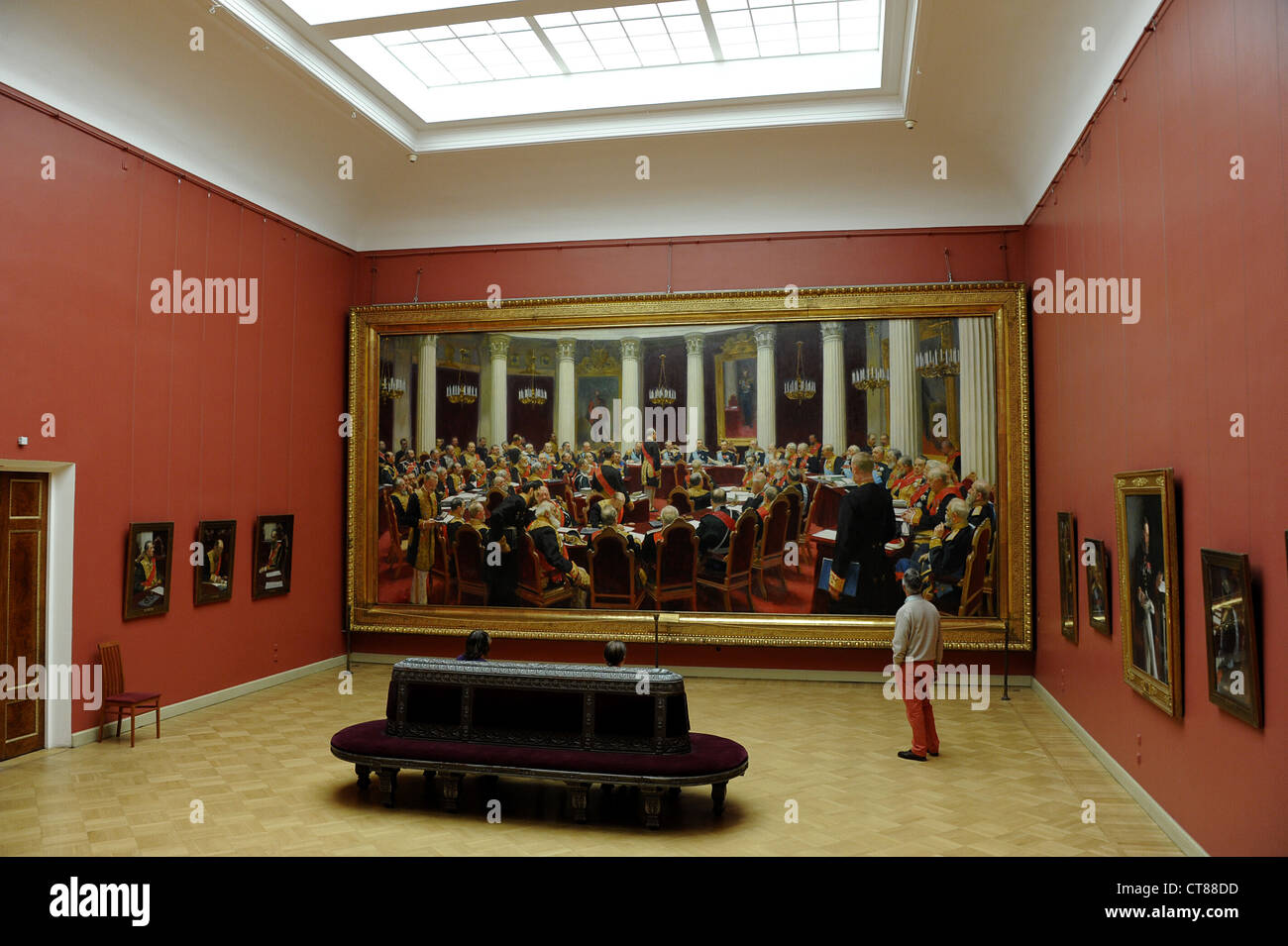 Malerei im russischen Museum "Centenary Sitzung des Staatsrates" (1901-03) ein Bild der späten zaristischen Russland Gesetzgeber. Stockfoto