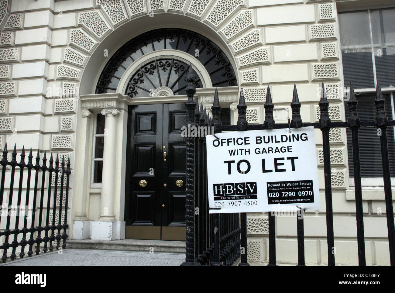 Mieten Sie attraktive Bürogebäude in der City - London Stockfoto