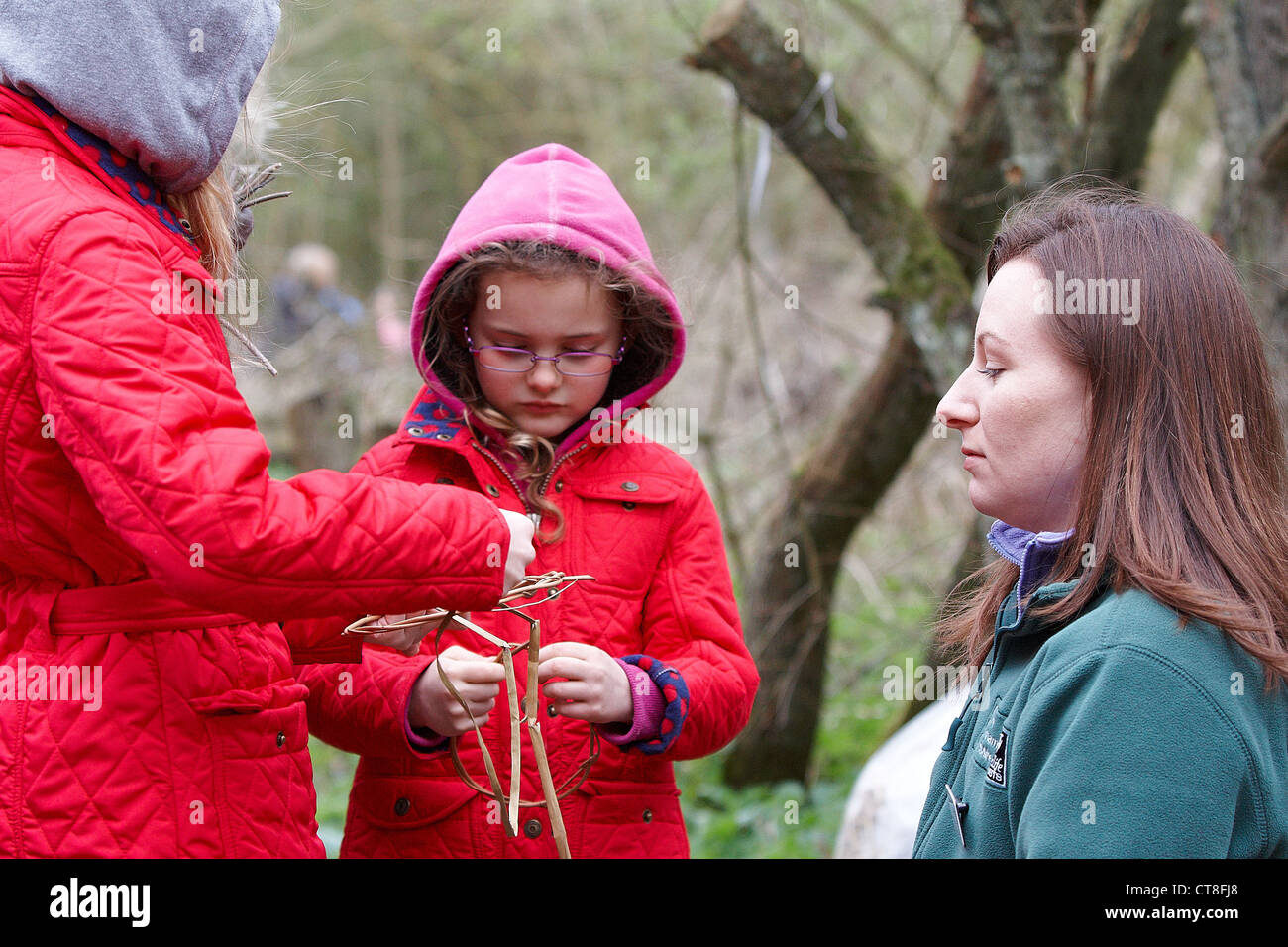 Abenteuer mit Sticks-Buch-Launch-Event am BBOWT College See in der Nähe von Tring reservieren Stockfoto