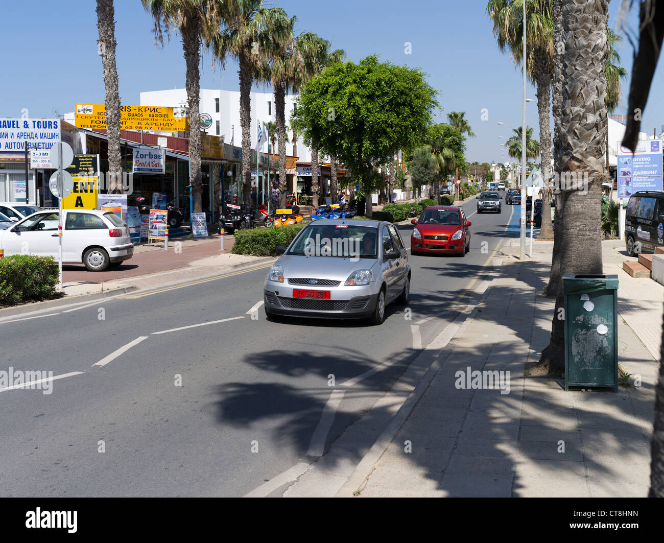 dh AYIA NAPA ZYPERN GRIECHENLAND Touristische Autovermietung Zypern Road Motorcar griechenland Stockfoto