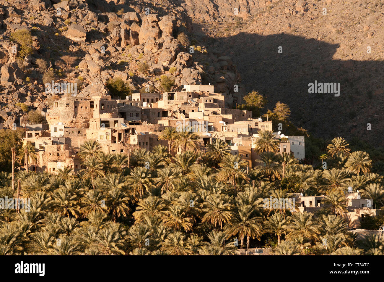 Elk207-2605 Oman, Misfat Al Abriyeen, Blick auf die Stadt Stockfoto