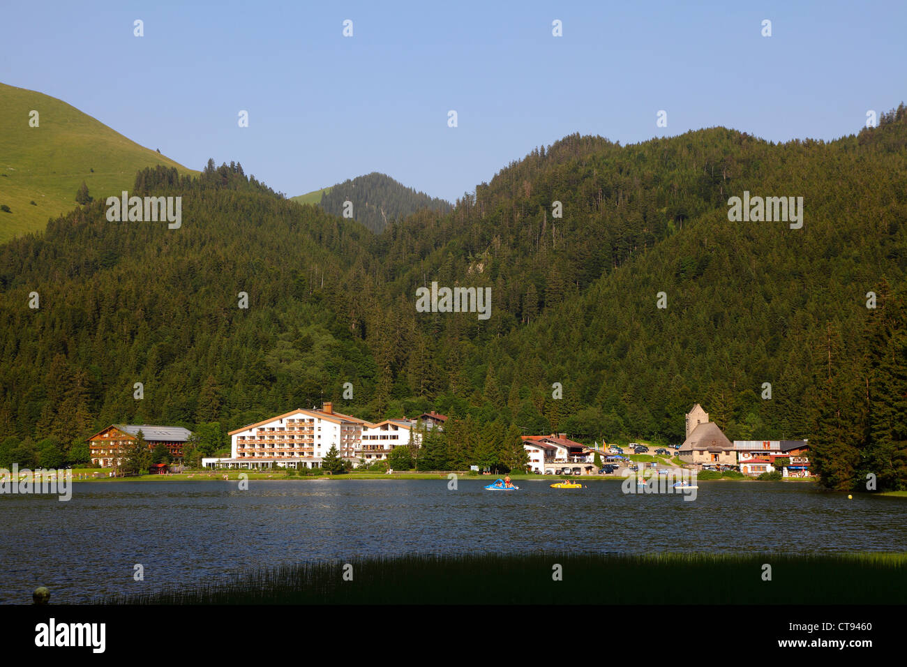 Spitzingsee-See. Ein Bergsee in den Bayerischen Alpen. Stockfoto