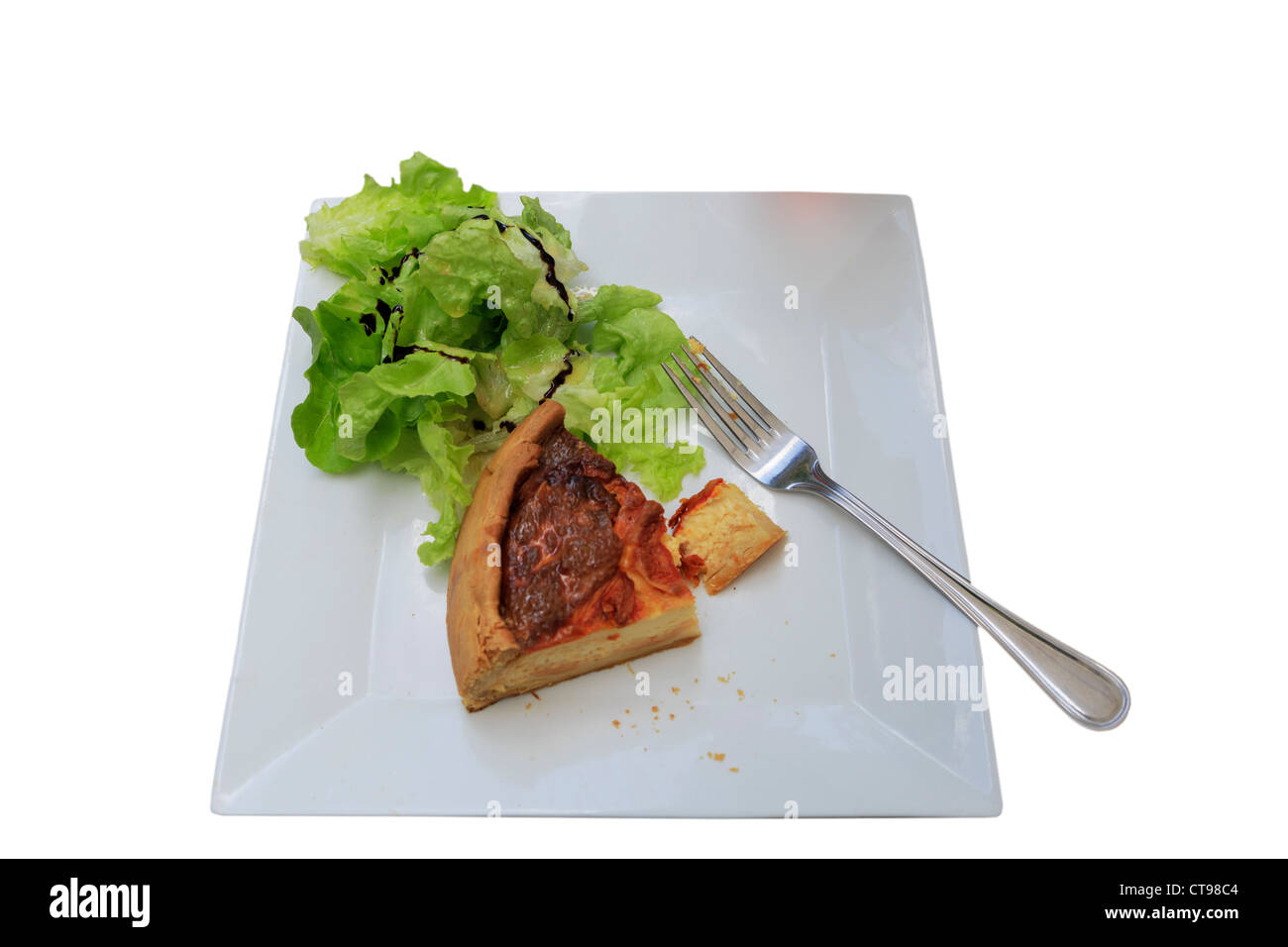 Quiche mit Salat Salat. Stockfoto