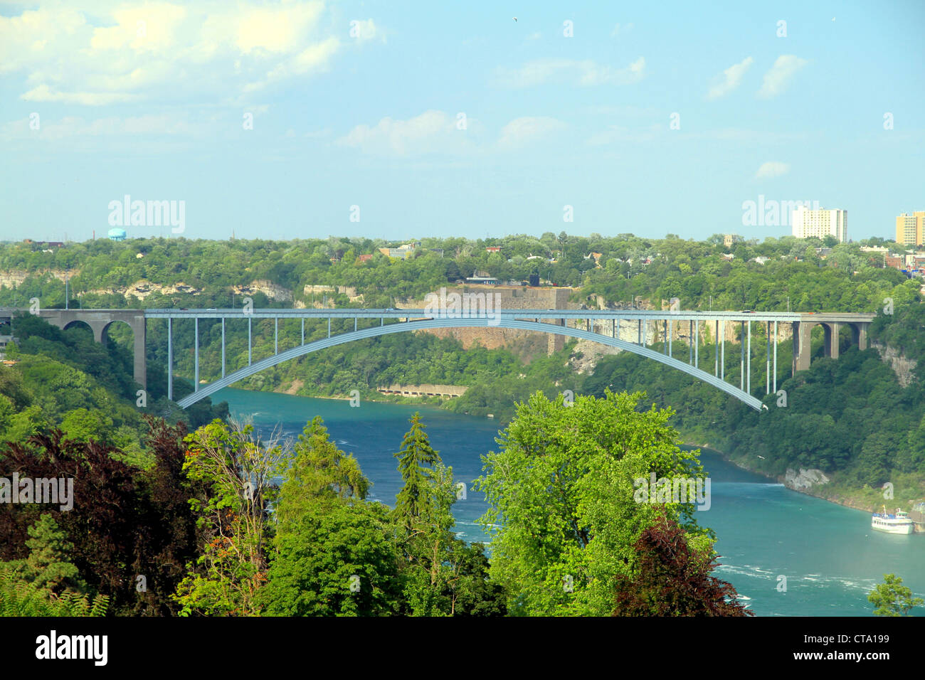 Einen Überblick über den Niagara River und die Rainbow Bridge an der Grenze USA-Kanada Stockfoto