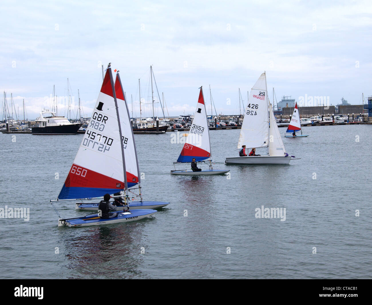 Segelregatta Association Nationale Schulen, Weymouth and Portland National Sailing Academy, Weymouth, Juli 2012 Stockfoto