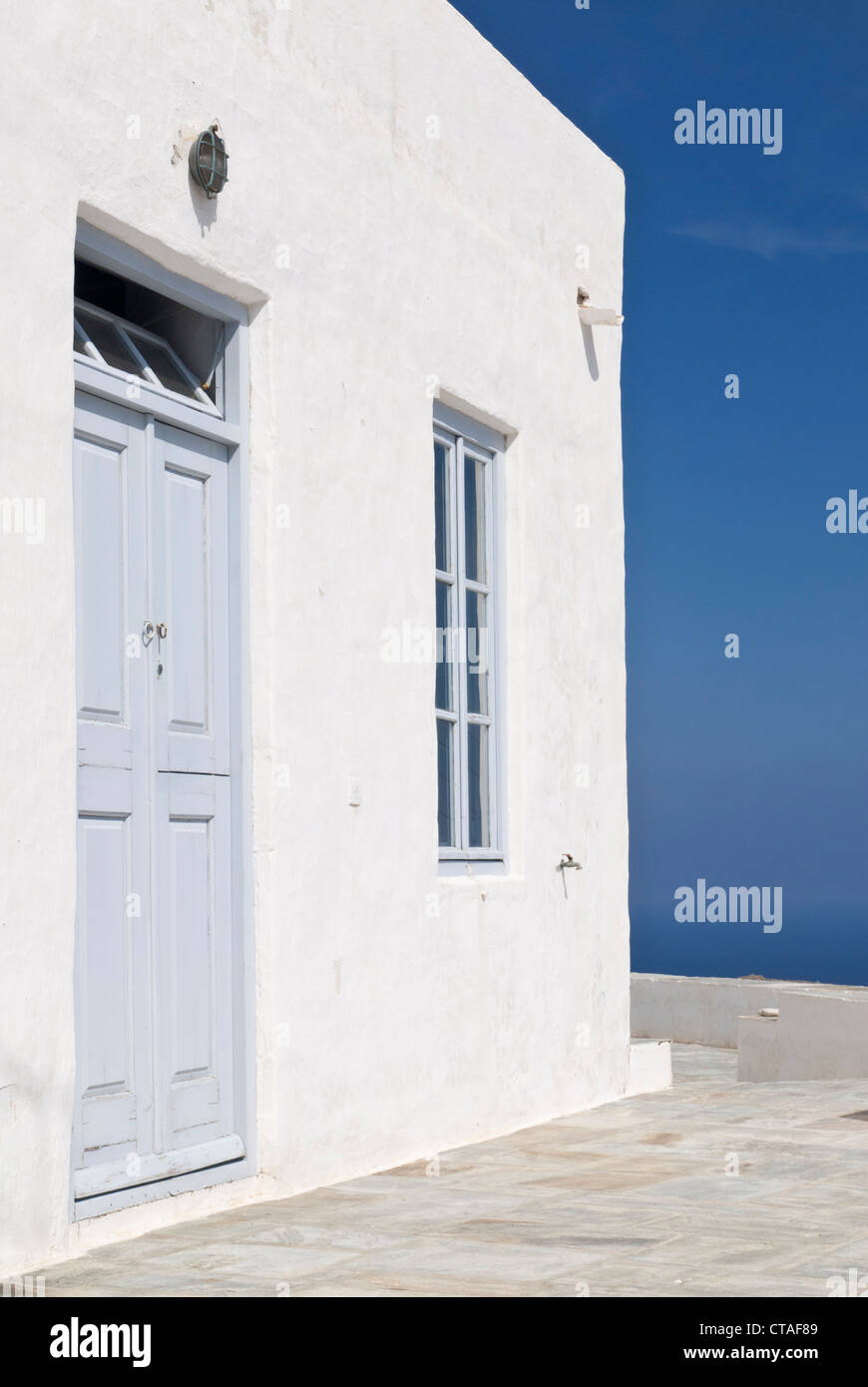 Weiße Würfel wie Kykladen-Architektur auf der Insel Serifos, Kykladen, Griechenland Stockfoto