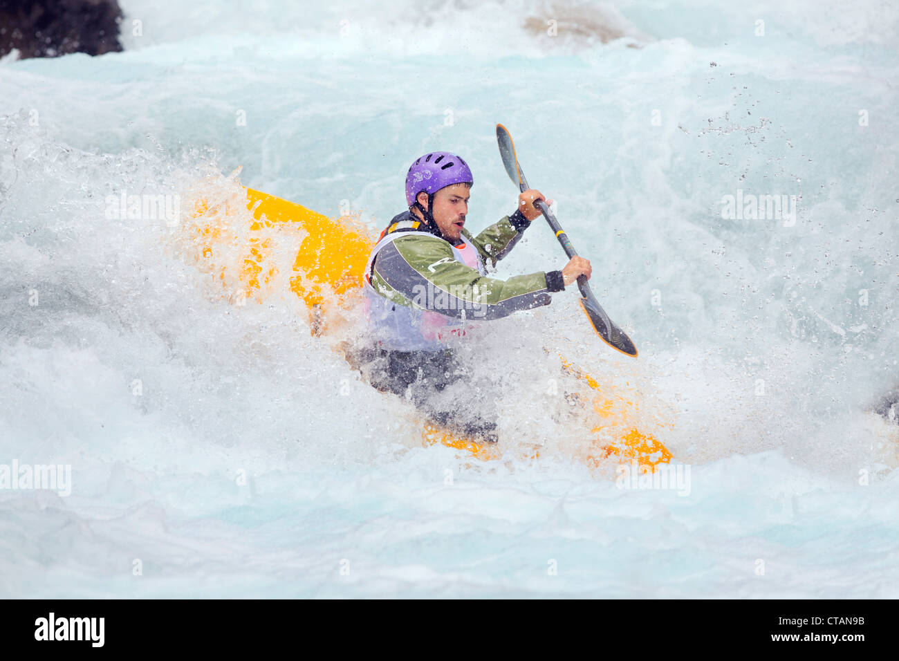 Kajak fahren; Fluss Ara; Torla; Spanien Stockfoto