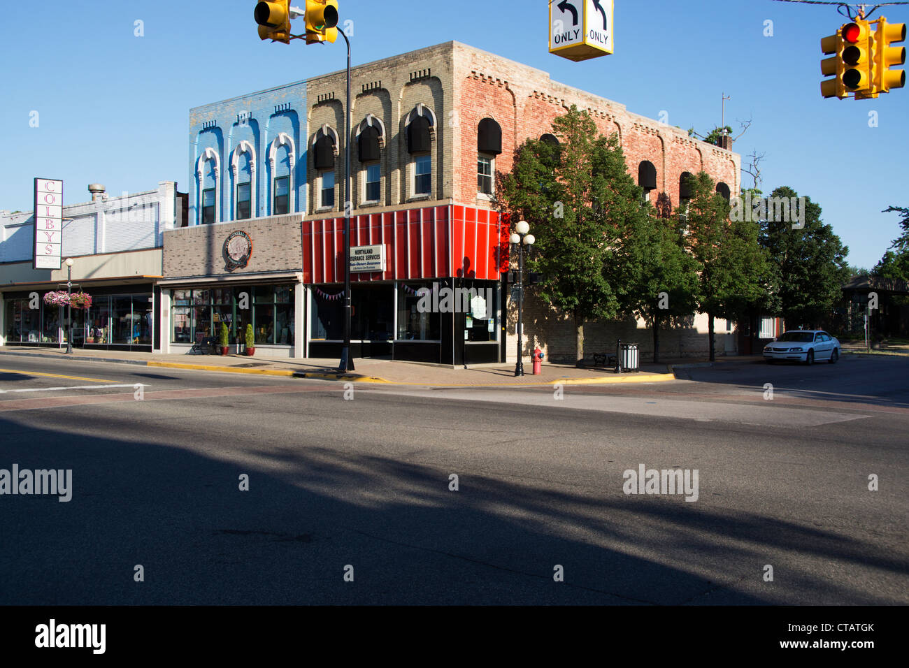 Die Innenstadt von Kleinstadt Anfang des 20. Jahrhunderts Architektur in Whitehall, Michigan, USA Stockfoto