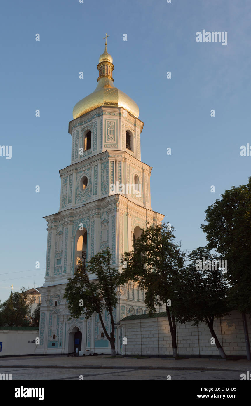 Glockenturm der St. Sophia Kathedrale in Kiew. 1699-1706, 1744-1748. Besang str., 24 Stockfoto