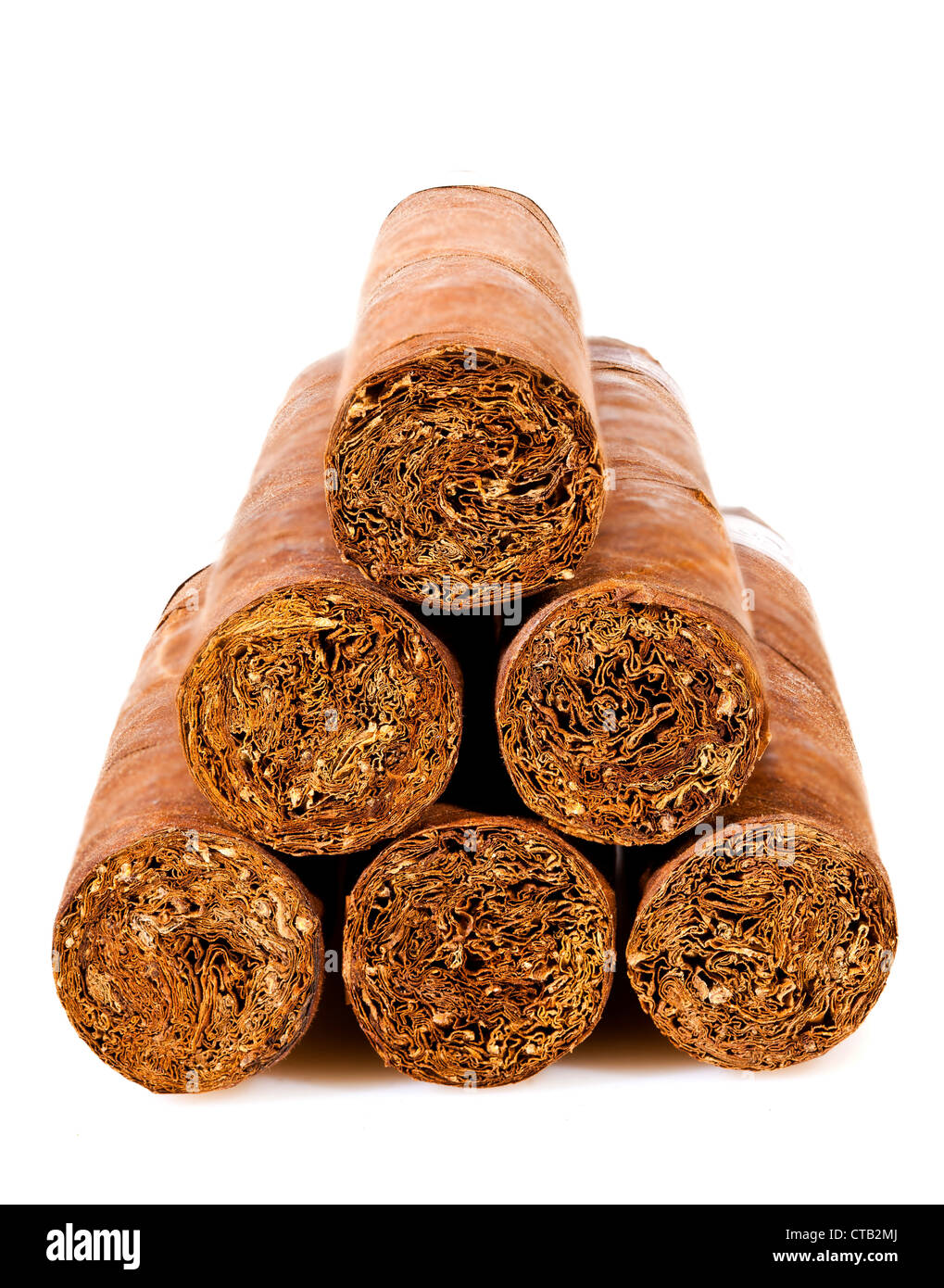Sechs Zigarren auf weißem Hintergrund Stockfoto