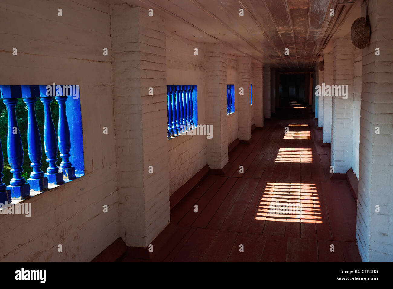 Galerie in der Nähe von Höhlen und weit Höhlen im Kiewer Höhlenkloster Stockfoto