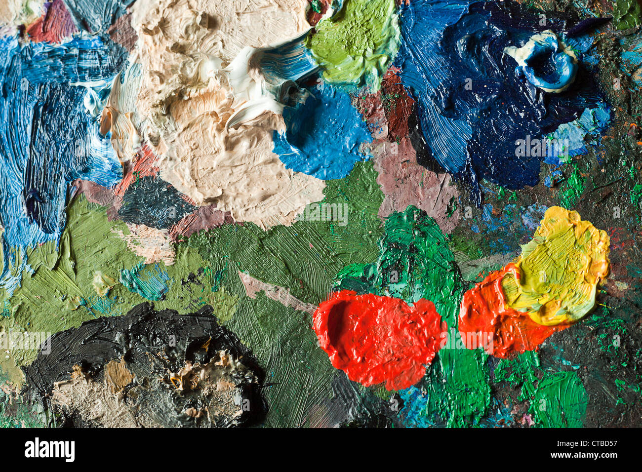 Nahaufnahme der Künstler-Palette mit gemischten Ölfarbe Stockfoto