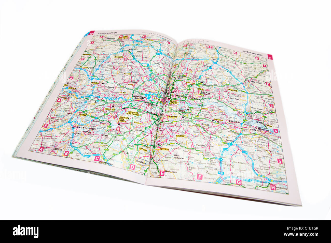 Eine herkömmliche Papierlandkarte Karten () von England zeigt die M25 & London Bereiche (bald durch Digitaltechnik eingestellt werden) Stockfoto