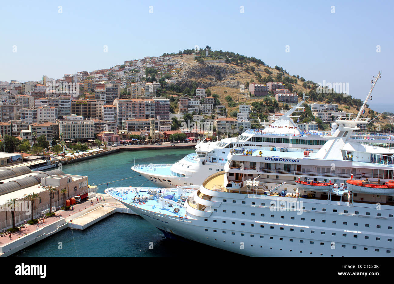 Kreuzfahrtschiffe in Kusadasi, Türkei Stockfoto