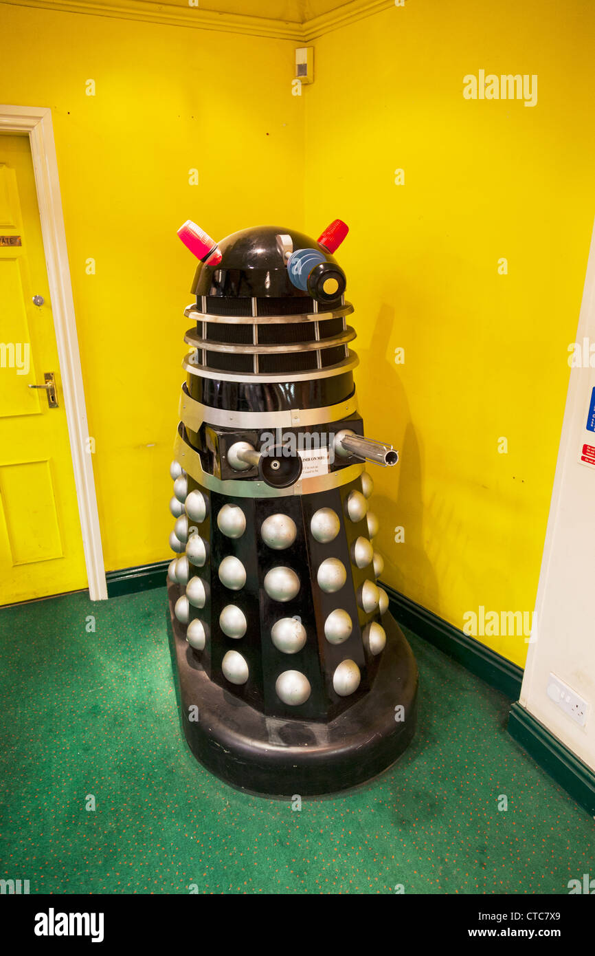 Die Dalek Daleks sind eine fiktive außerirdische Rasse von Mutanten aus der britischen Science-Fiction-TV-Serie Dr. Who Stockfoto