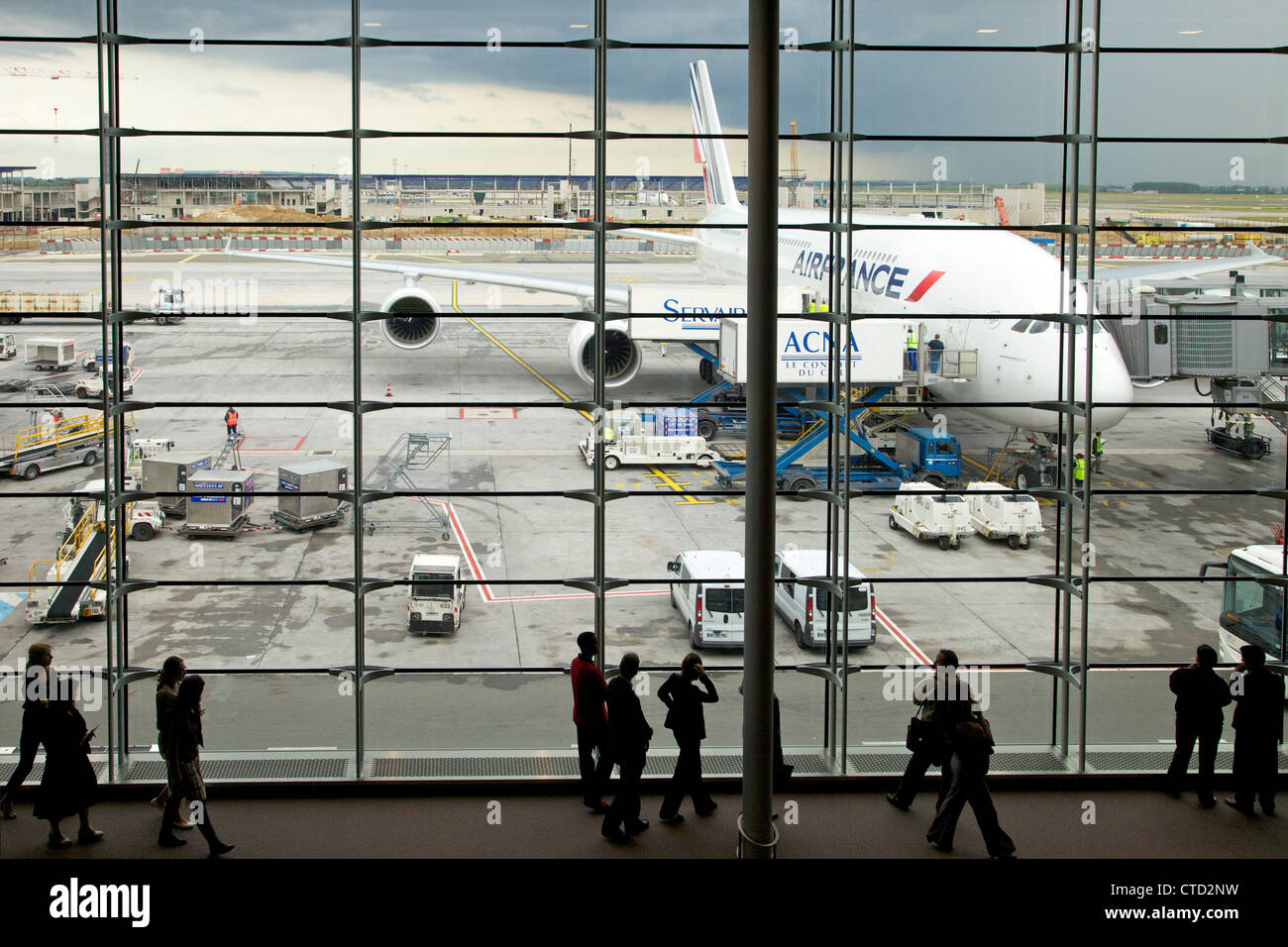 Air France Airbus A380 stehen an Charles de Gaulle CDG Airport, Paris, Frankreich, Europa Stockfoto