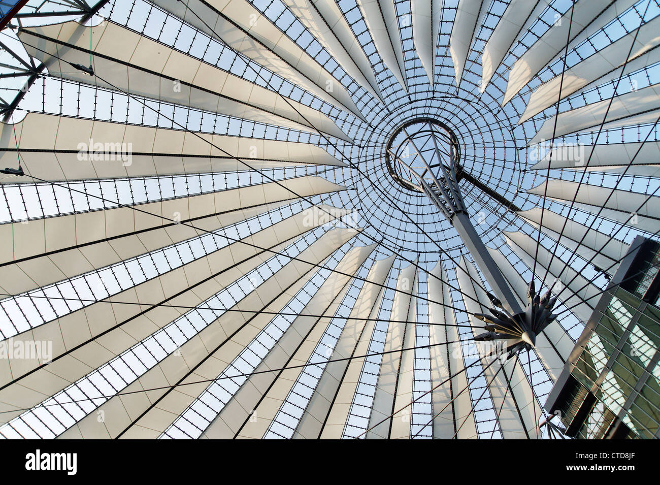 Sony-Palast im Zentrum von Berlin Stockfoto